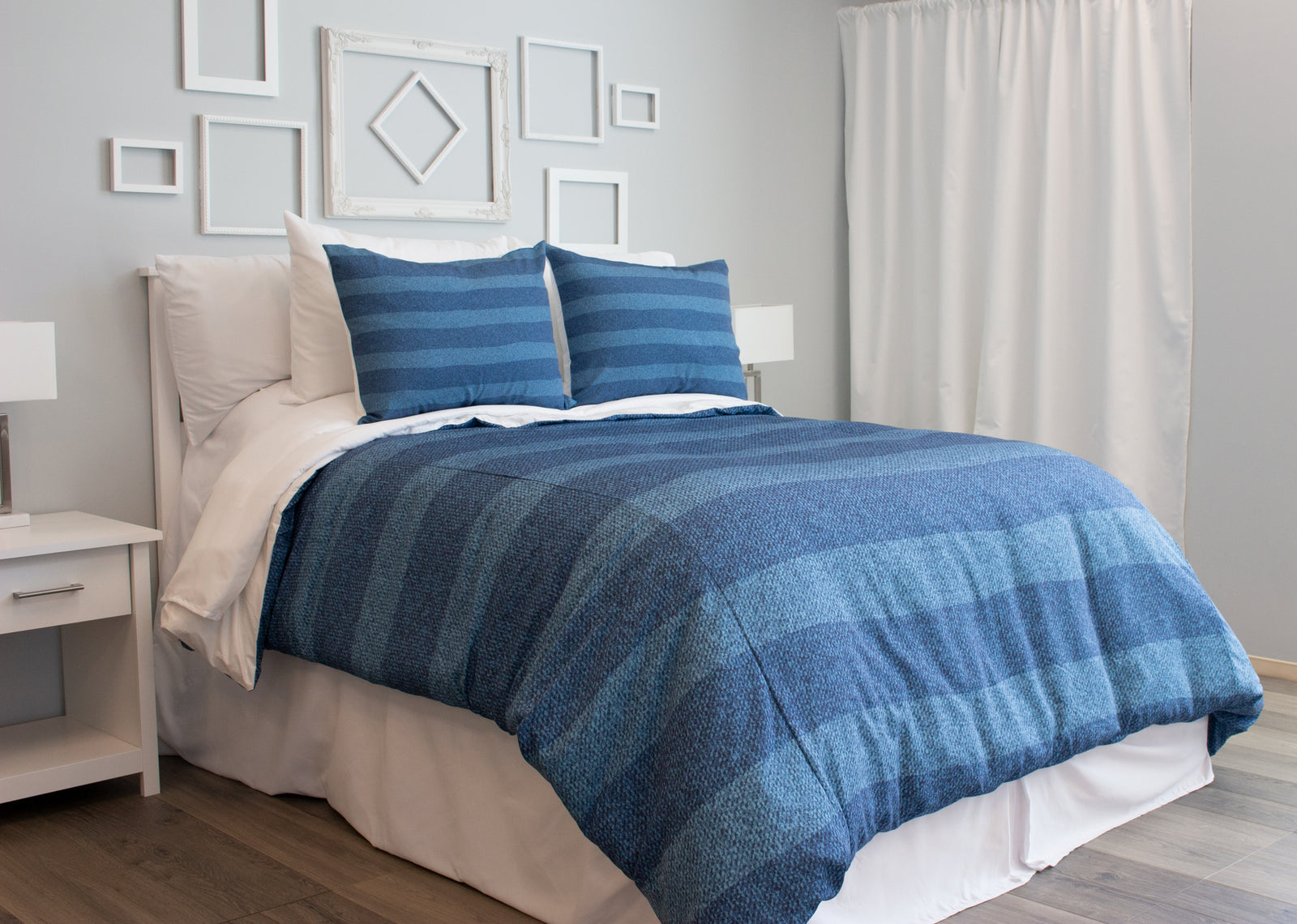 SquaredCharm Blue Stripe Duvet Set - Walker