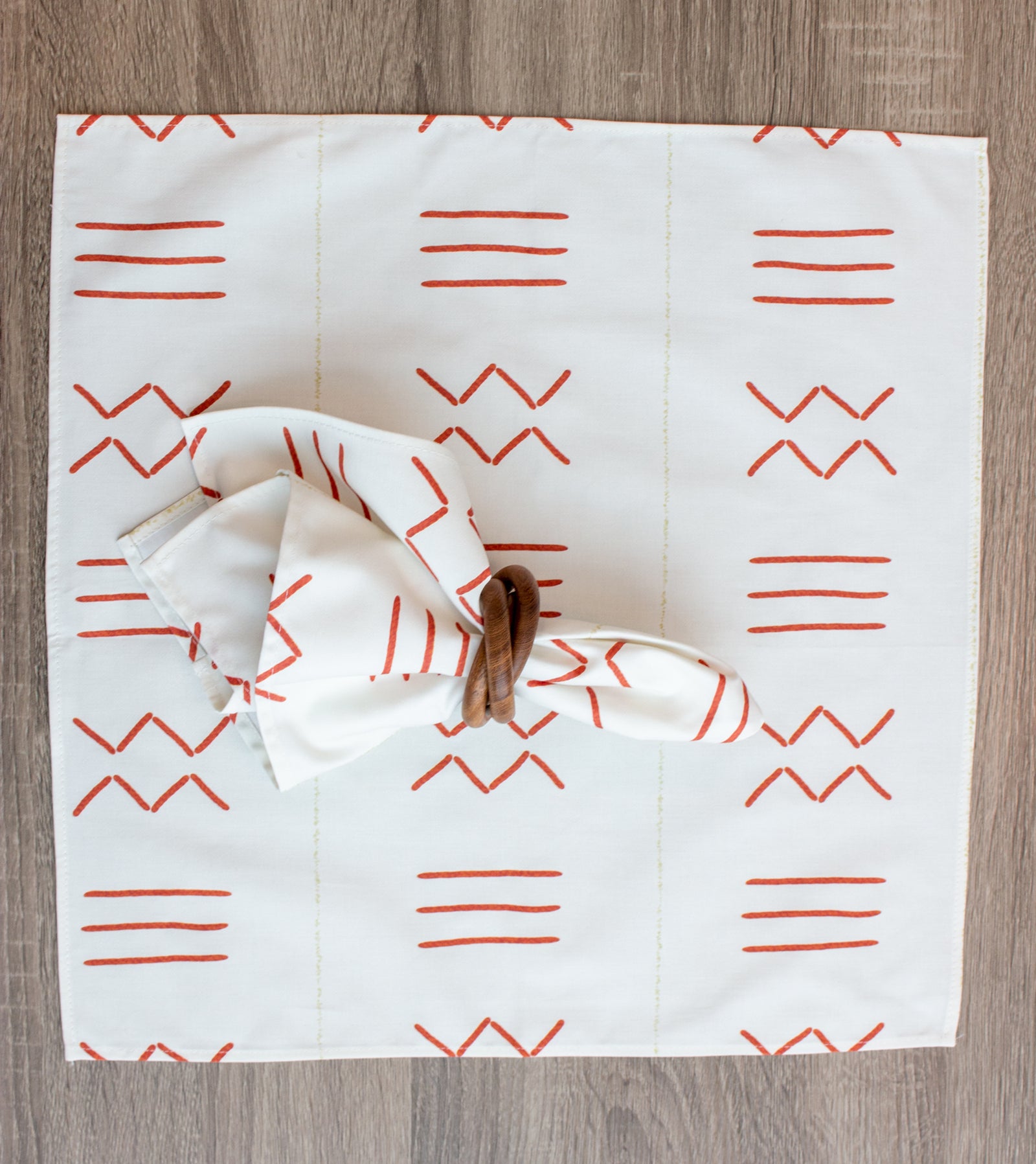 SquaredCharm Imani Red Napkin Set